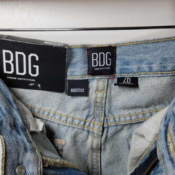 BDG Urban Outfitters Distressed Bootcut Jeans Size 26 - Picture 4 of 9